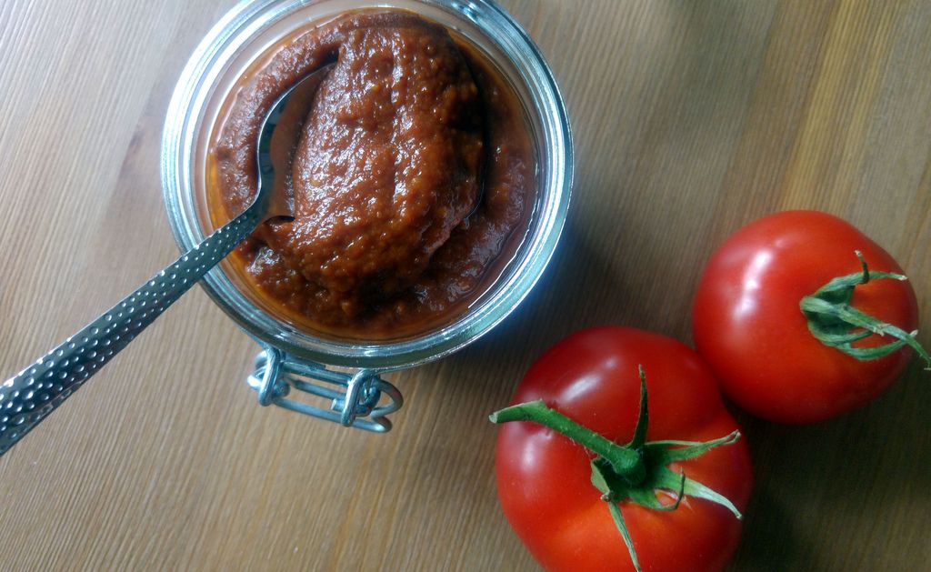 bocal de ketchup tomate vinaigre balsamique