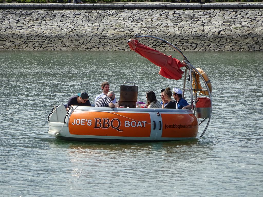 vancouver joe's bbq boat