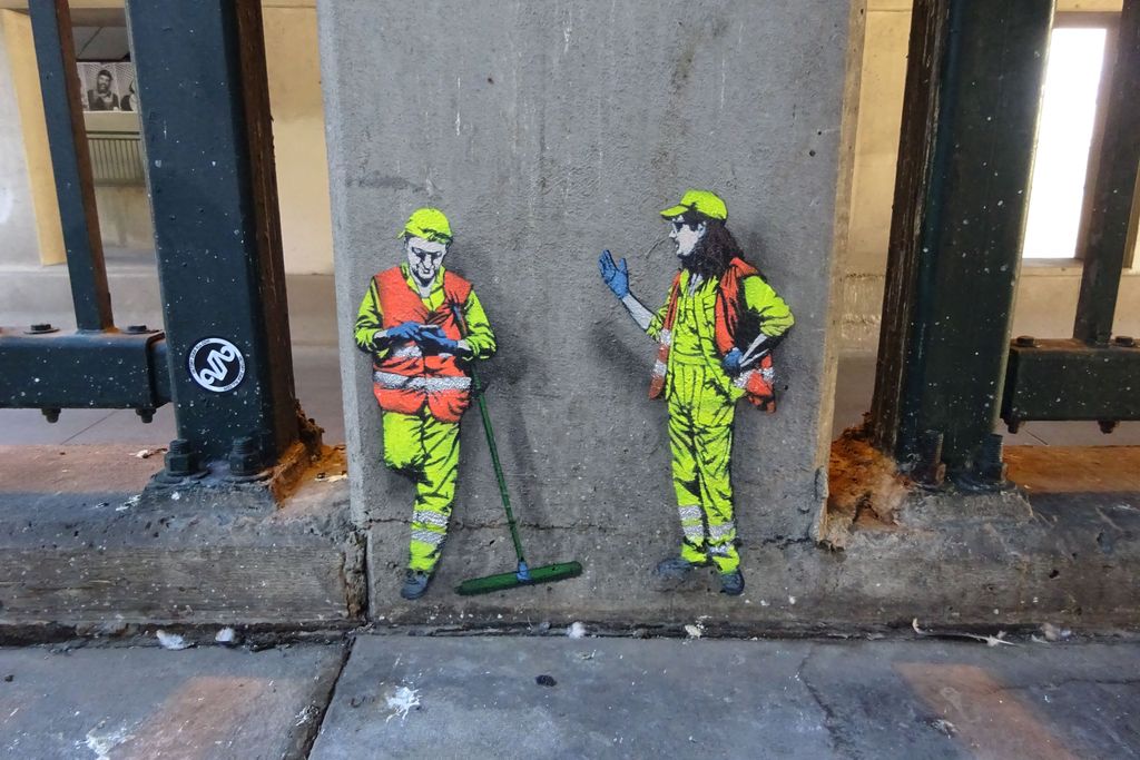 denver jaune street art workers
