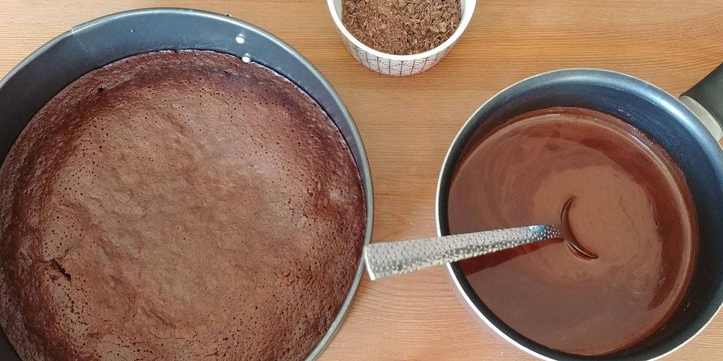 etape de nappage du fondant au chocolat