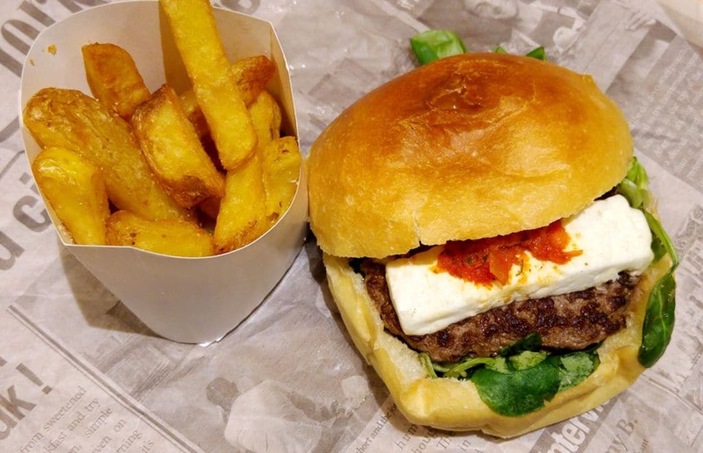 kry's burger foodtruck lyon street food happycurio