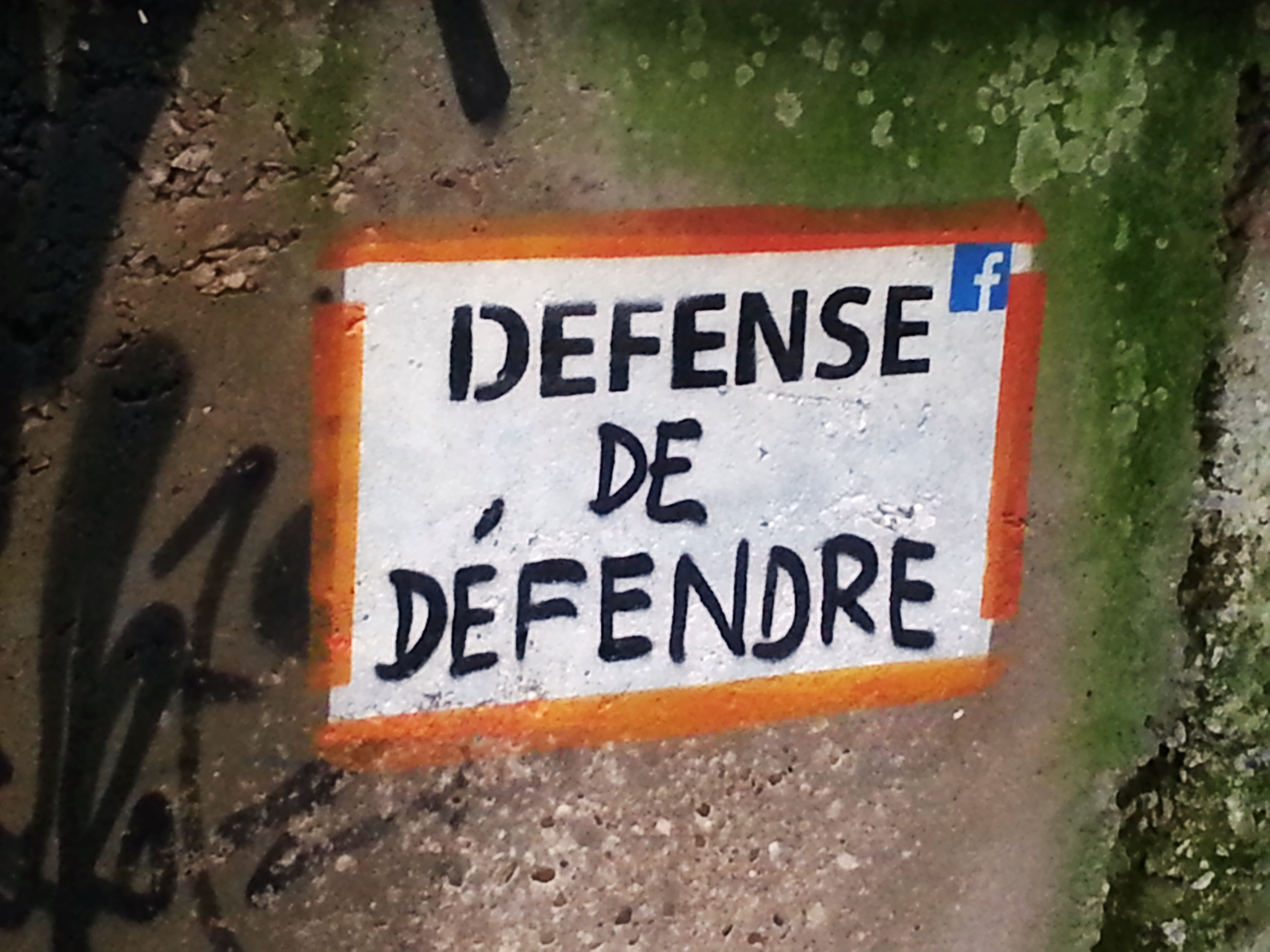 defense de defendre demeure du chaos