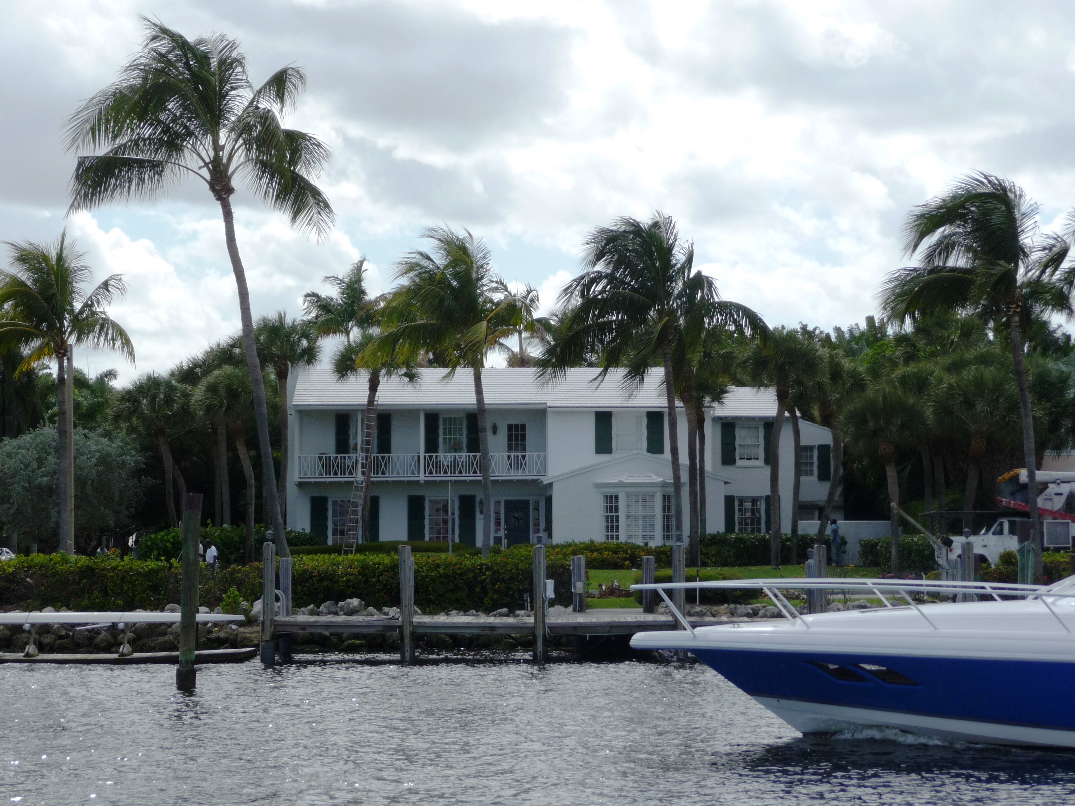 fort lauderdale millionaires cruise water shuttle flamingo