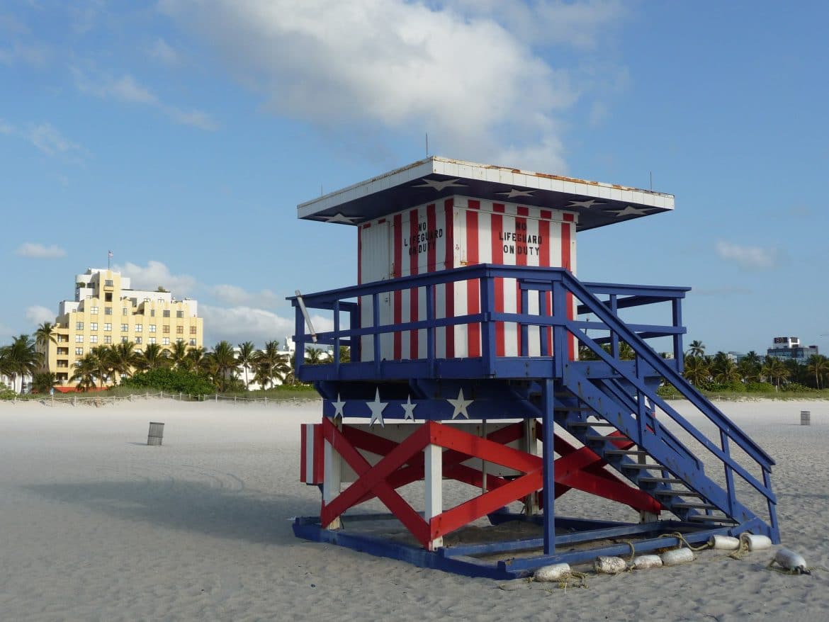 lifeguard cabin miami beach usa flag