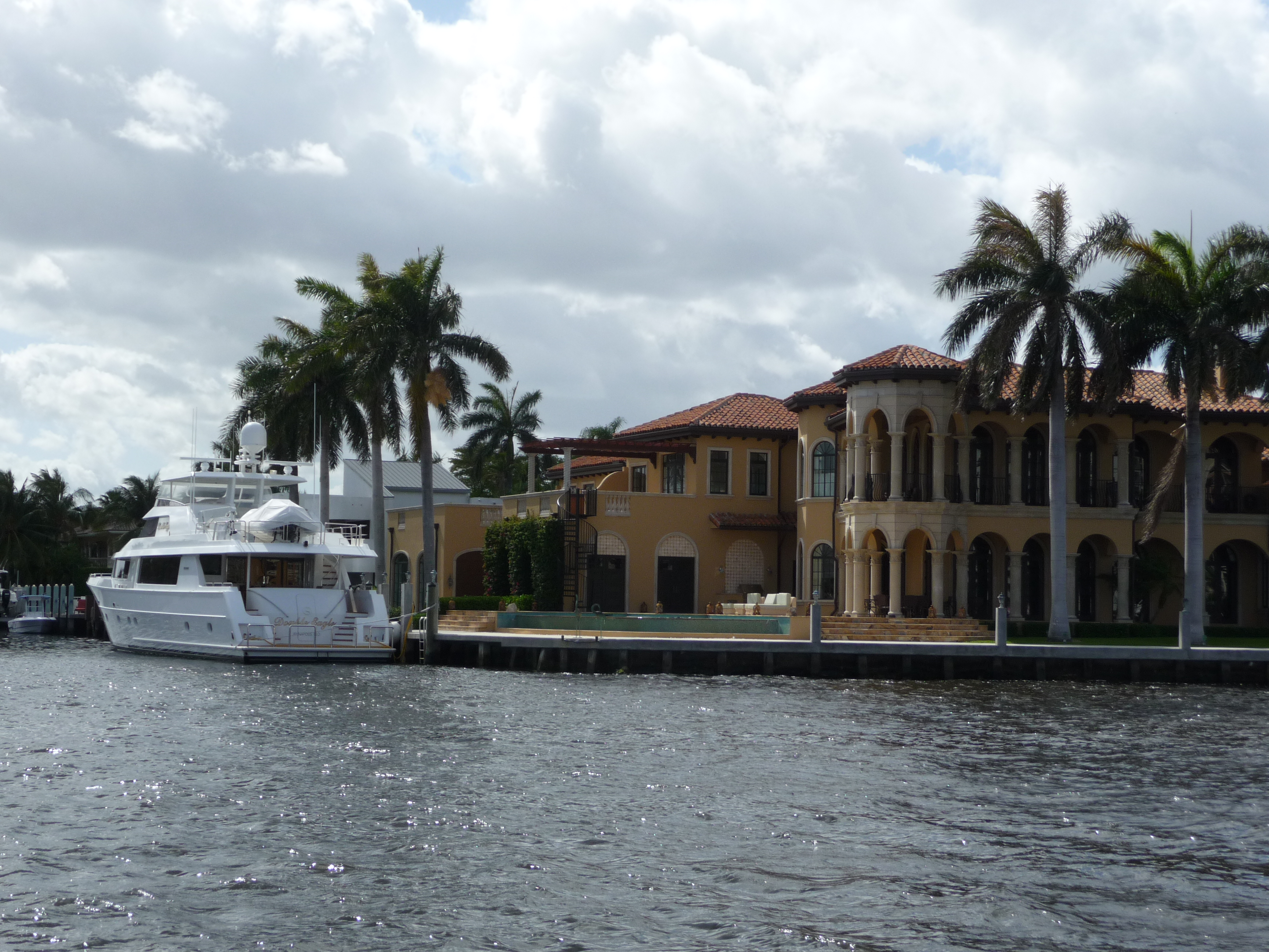 water shuttle in fort lauderdale