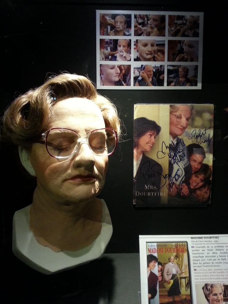 lyon-musee-du-cinema-et-de-la-miniature-mrs-doubtfire