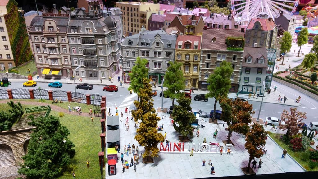 mini world lyon