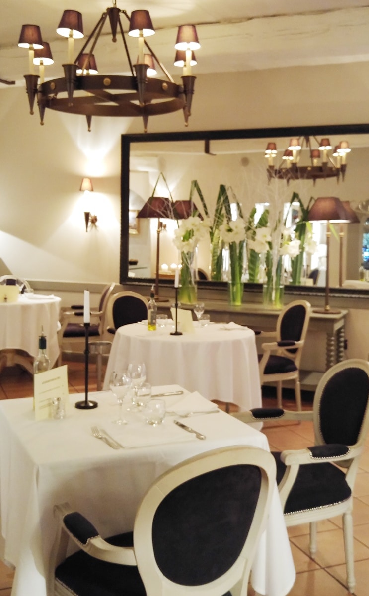 comme en provence salle restaurant