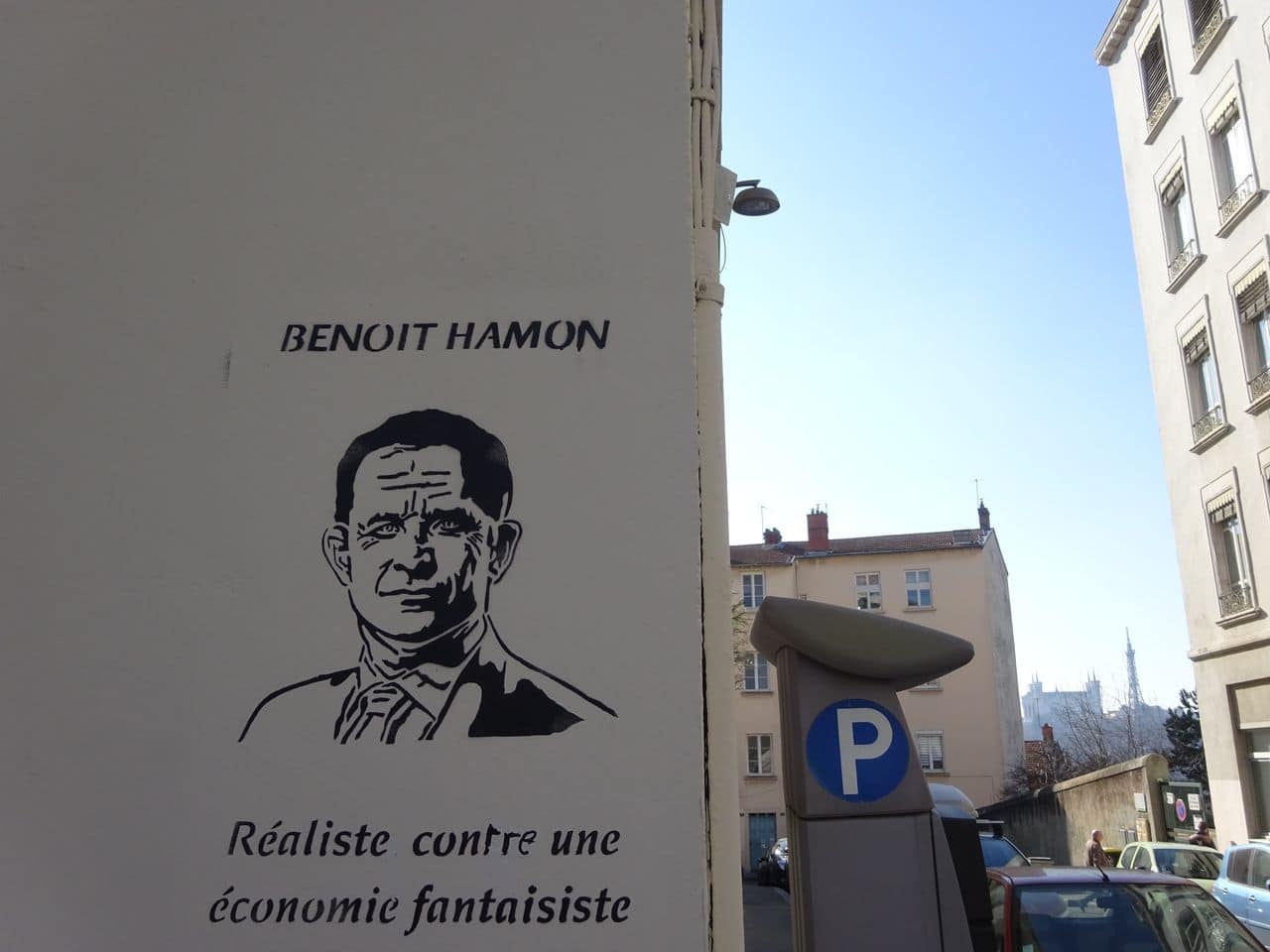 benoit hamon pochoir street art