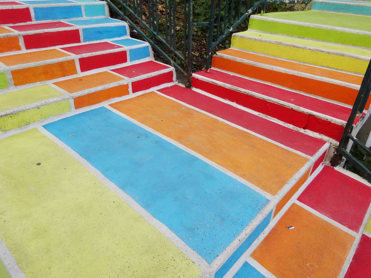 escalier de couleurs lyon street art