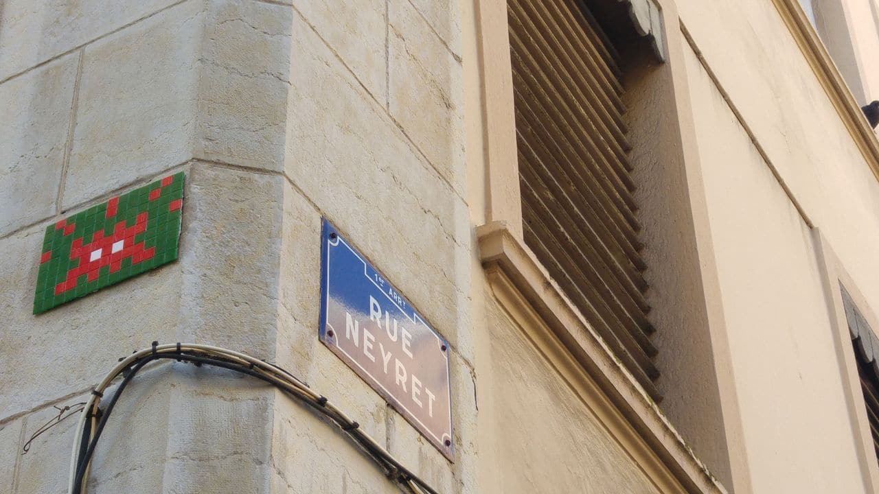 invader rue neyret lyon street art