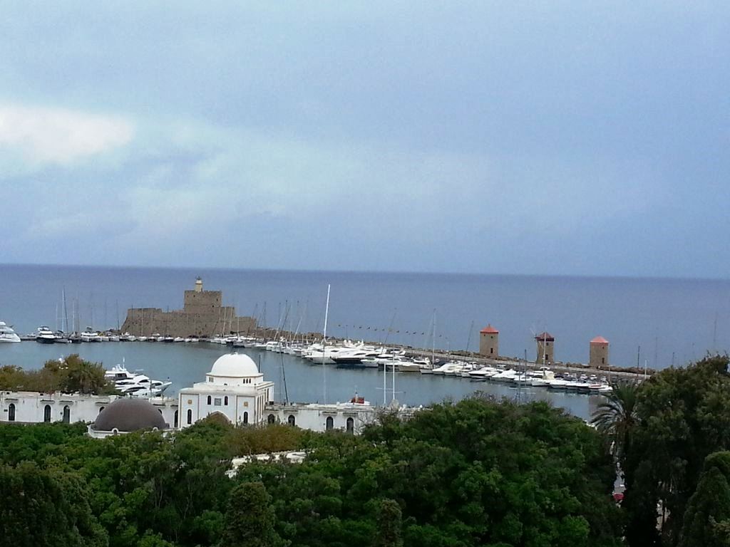 port moulins rhodes