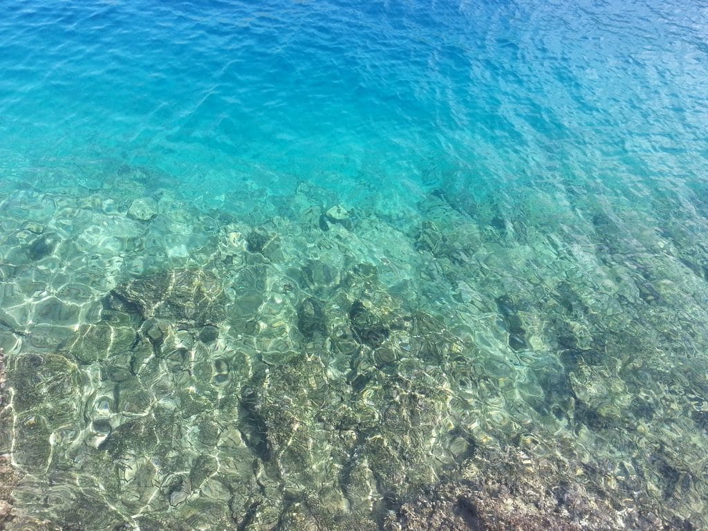 symi eau transparente