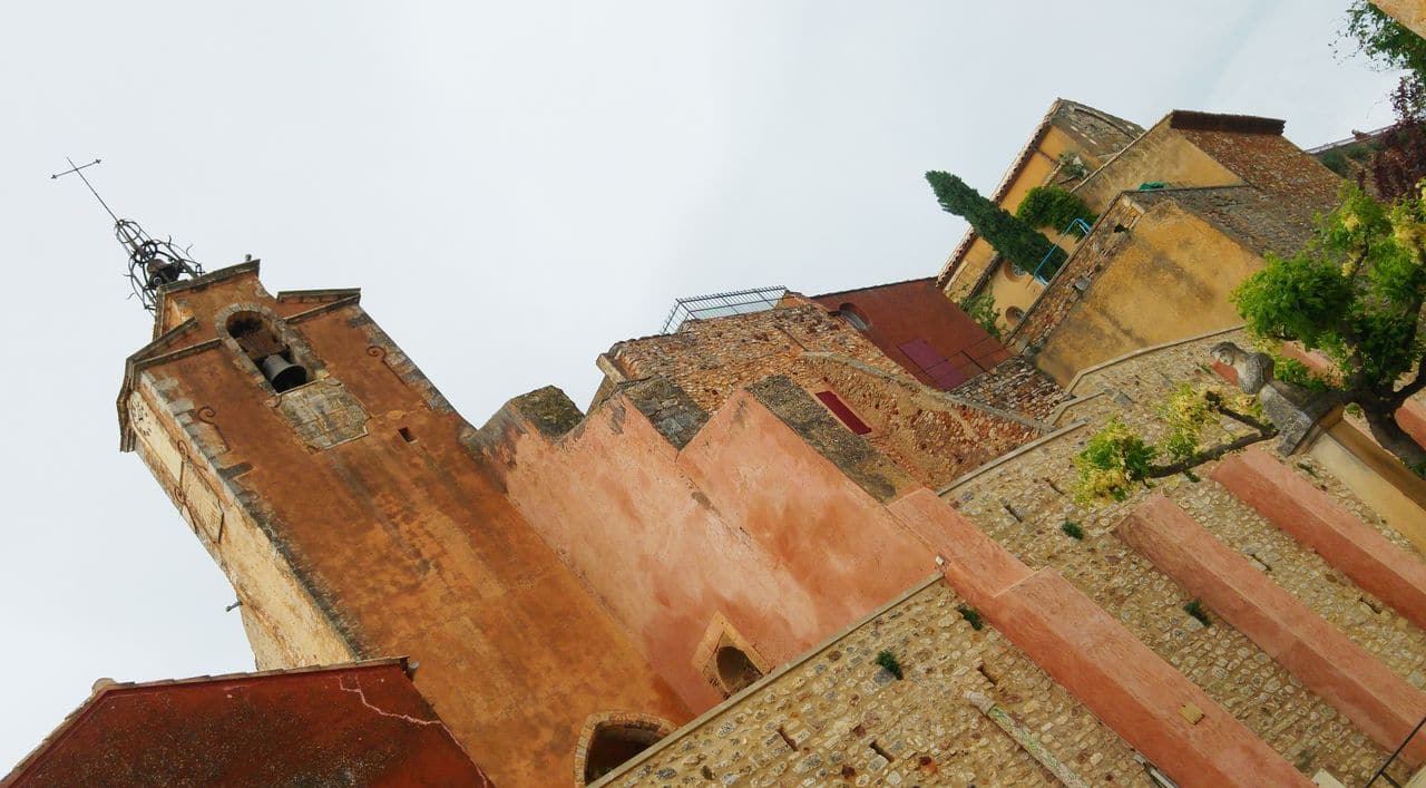 happycurio vaucluse roussillon village ocre