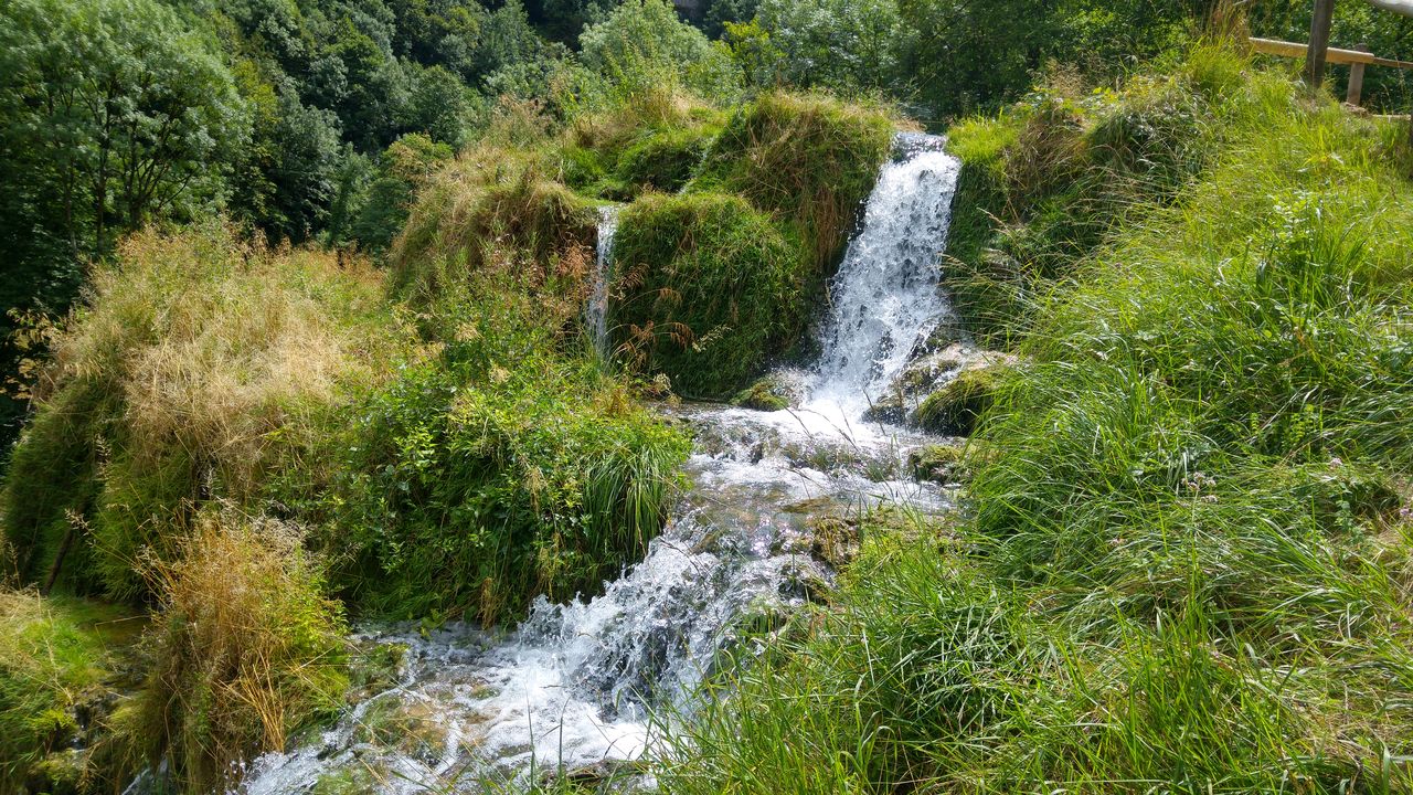 happycurio cascades des tufs jura plus beaux villages de france