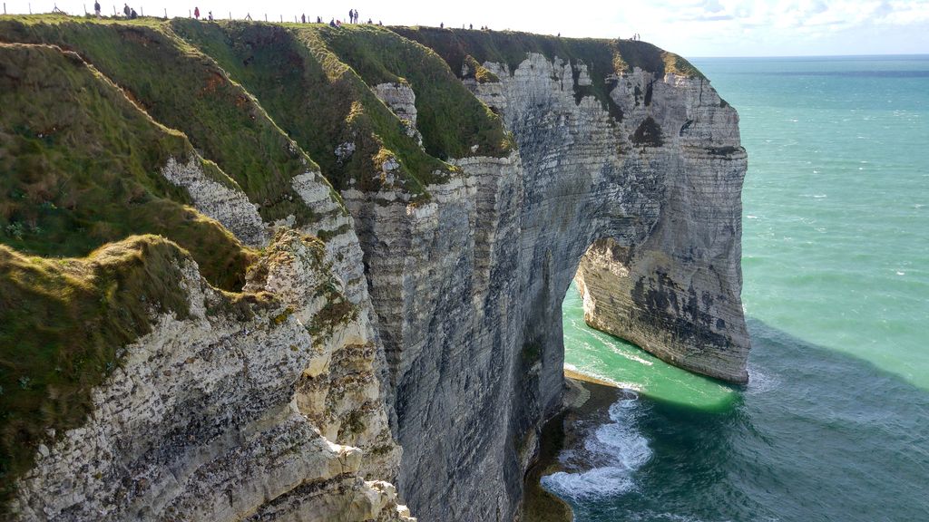 happycurio etretat falaises nature mer seine maritime