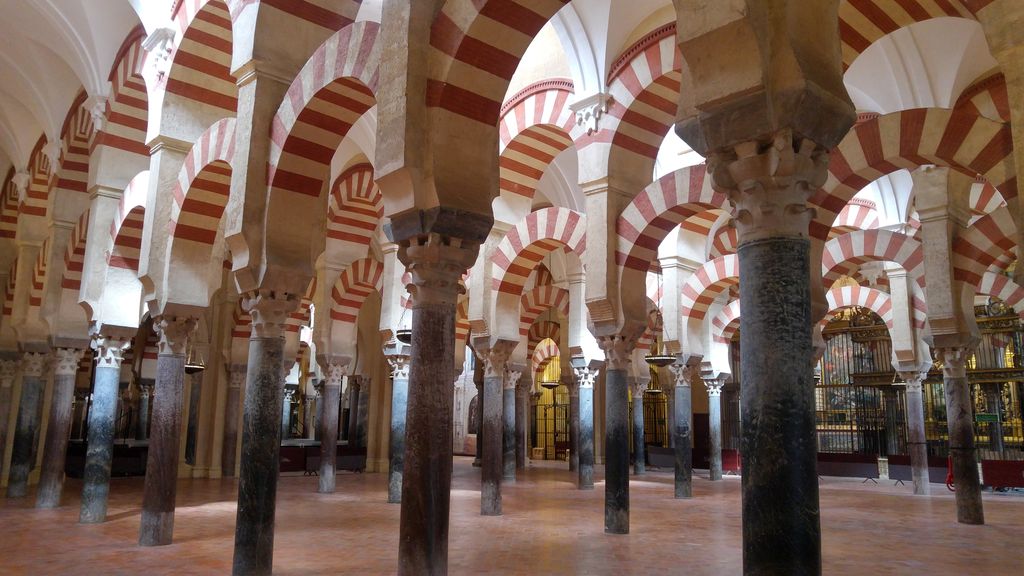 architecture mezquita cathedrale cordoue