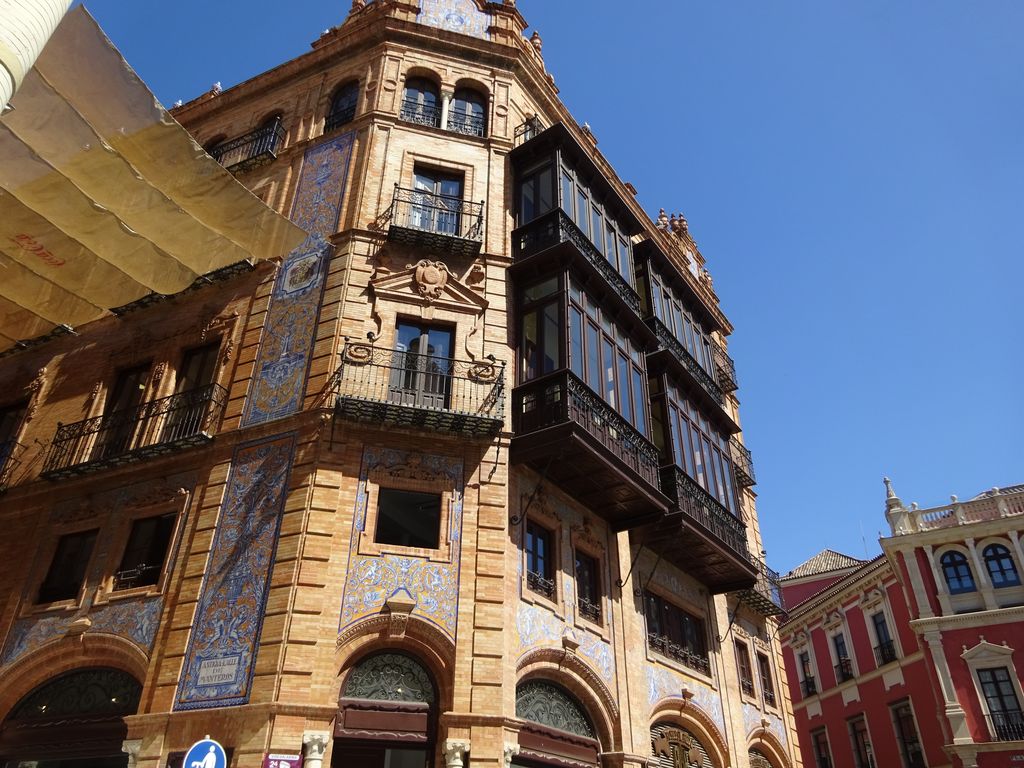 seville plaza nueva