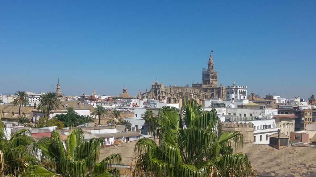 vue ville seville depuis torre de oro