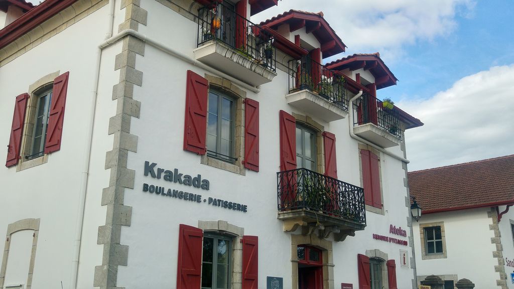 happycurio krakada boulangerie itxassou pays basque