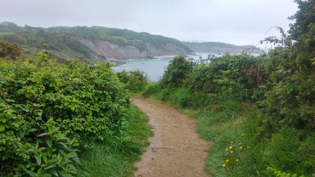 happycurio balade pays basque corniche