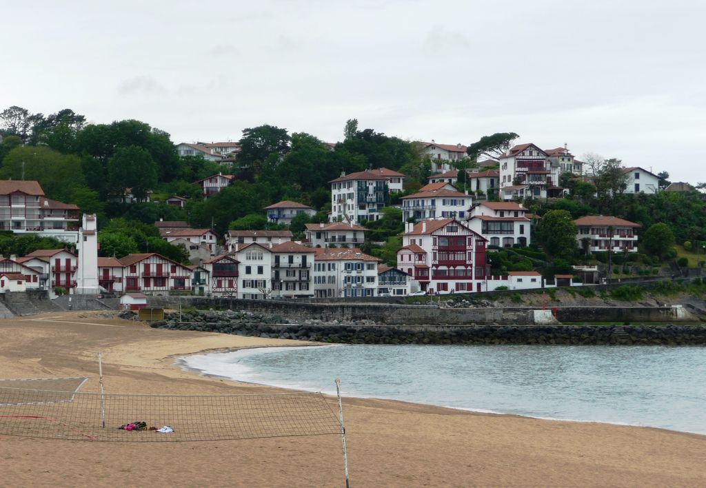 happycurio grande plage st jean de luz