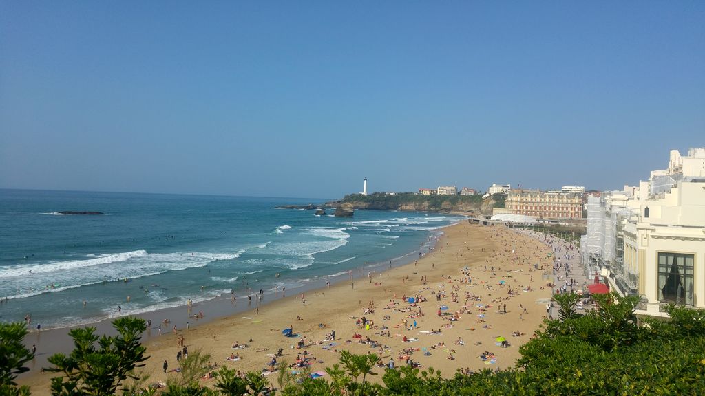 happycurio plage biarritz