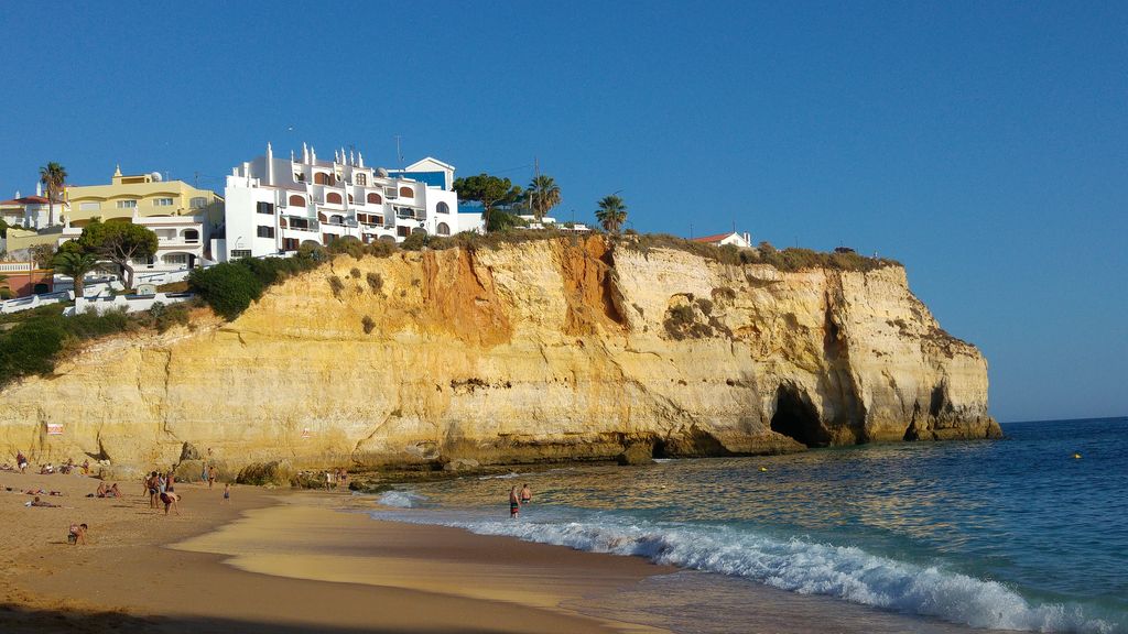 happycurio plage carvoeiro algarve