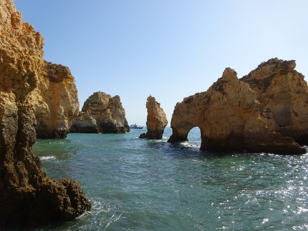 happycurio plage falaise ponta da piedade lagos portugal