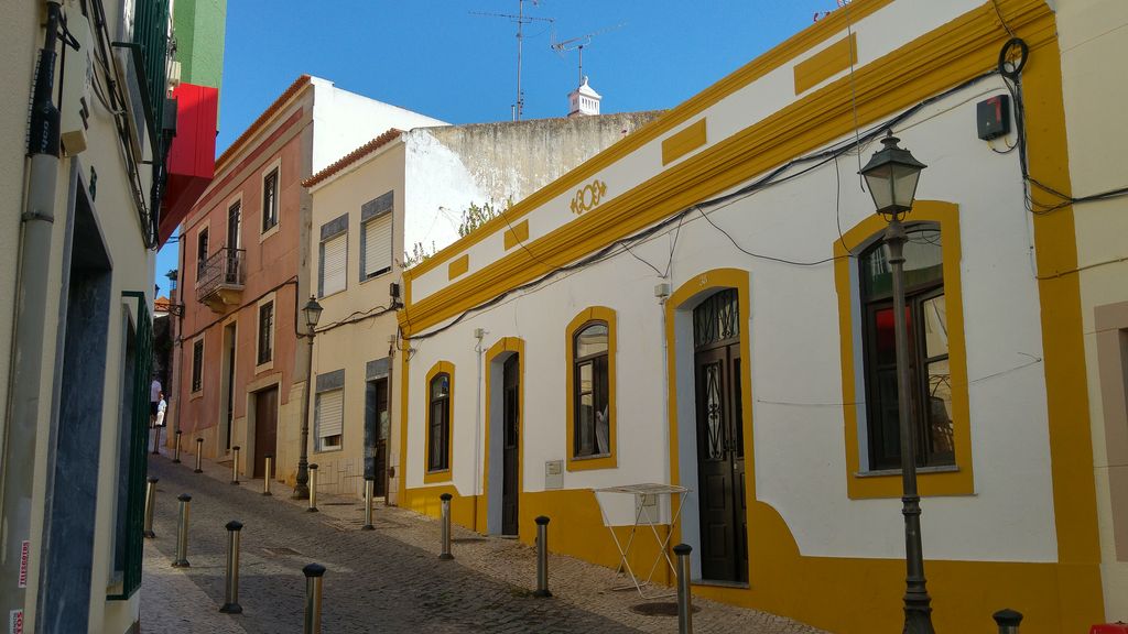 happycurio rues typiques portugaises silves