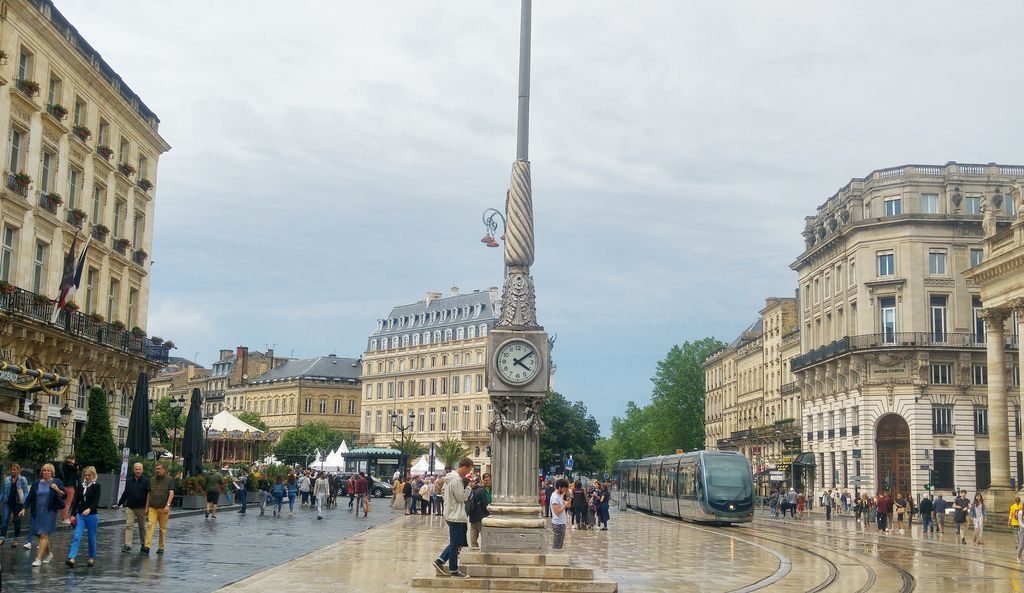 bordeaux place grand theatre tram