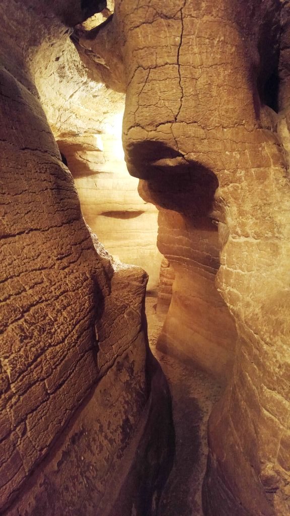 grottes de la balme isere aventure interieure