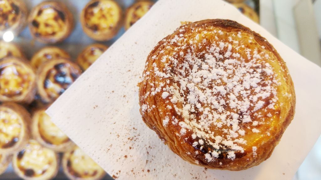 happy curio pasteis de nata bordeaux place de la bourse