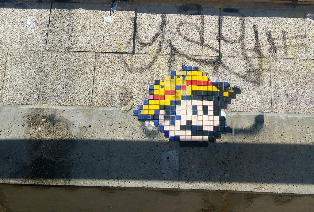 happycurio mario in the woop street art croix rousse