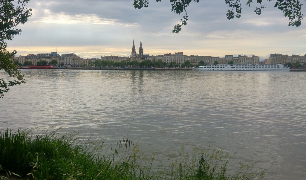 happycurio rive droite vue sur chartrons bordeaux