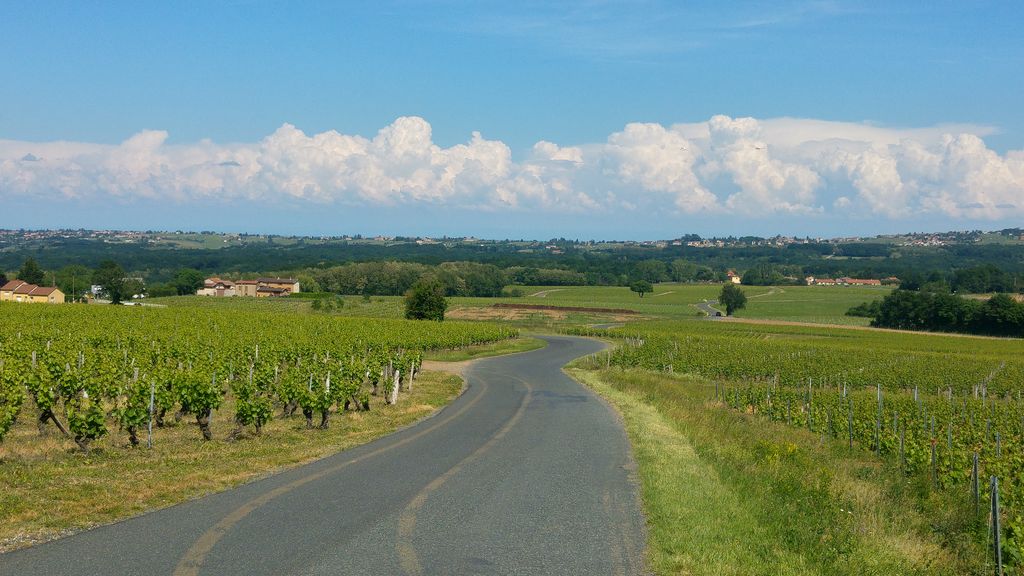 happycurio route beaujolais auvergne rhone alpes