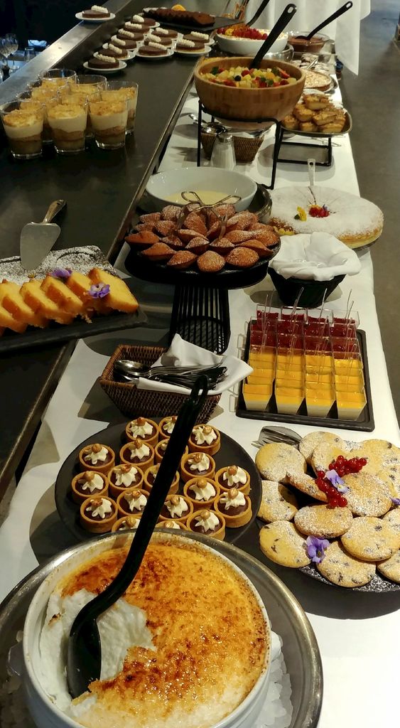 buffet de desserts au brunch du selicus lyon