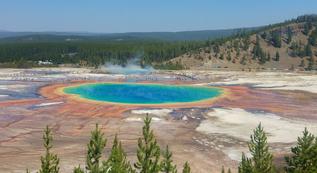 yellowstone park grand prismatic