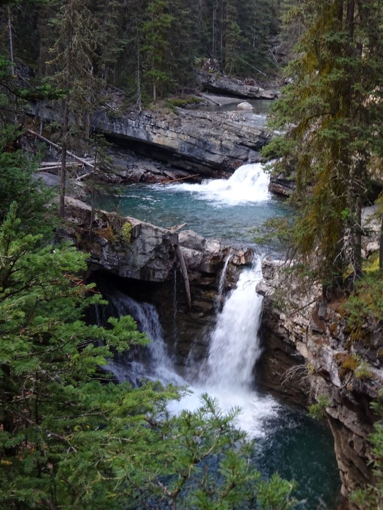 banff johnston canyon