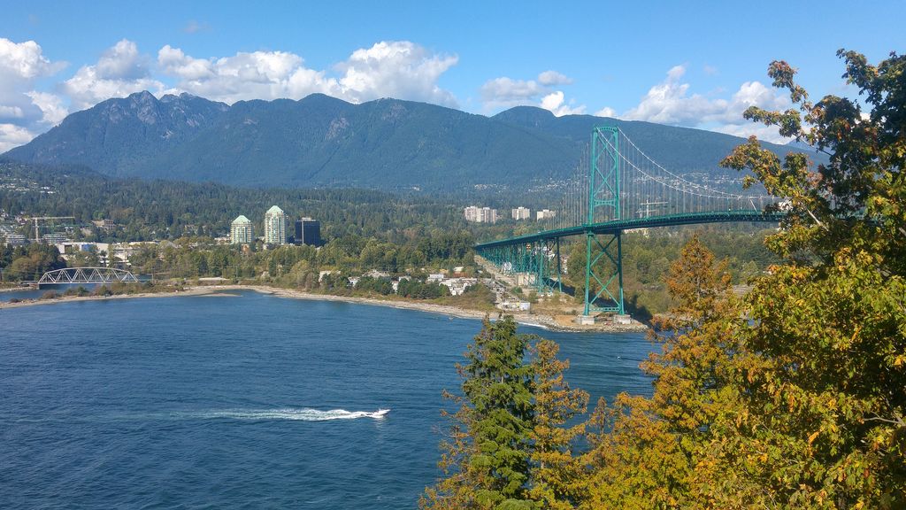 lions gate bridge prospect point vancouver