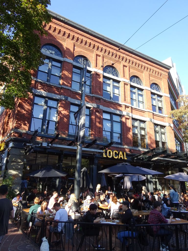 local pub gastown