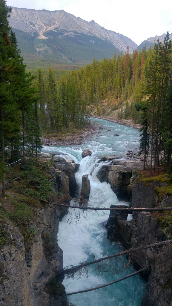 rocky mountains canada