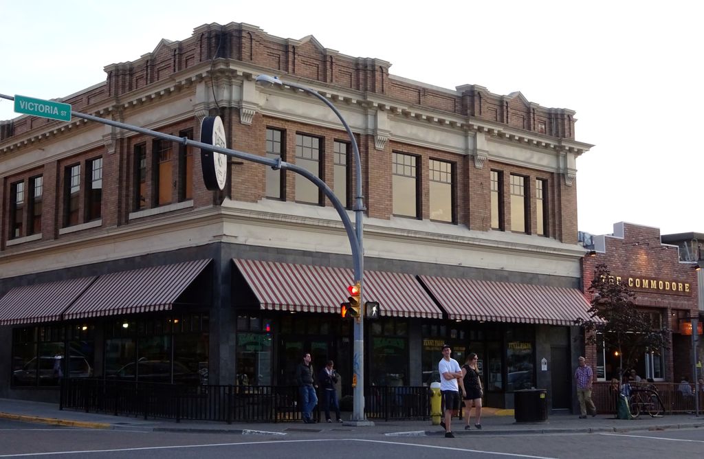 victoria street kamloops