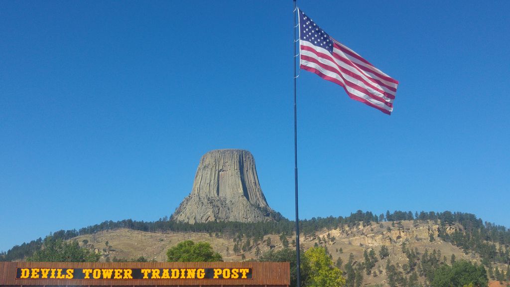 devil's tower trading post