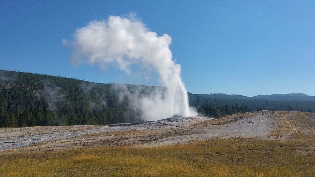 geyser actif old faithful