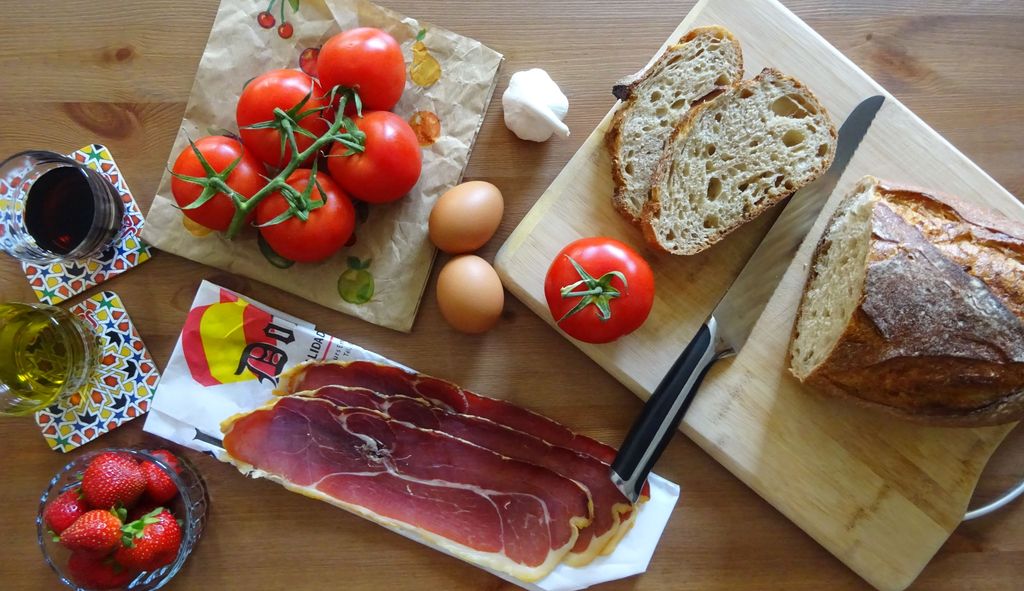 ingredients pour salmorejo