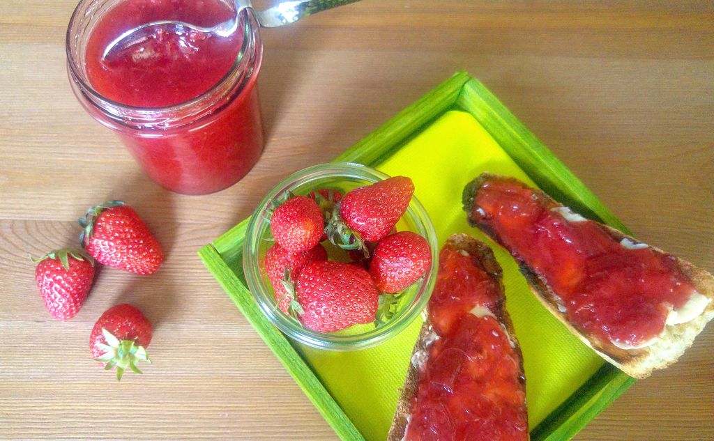 recette confiture peu sucrée fraise rhubarbe maison