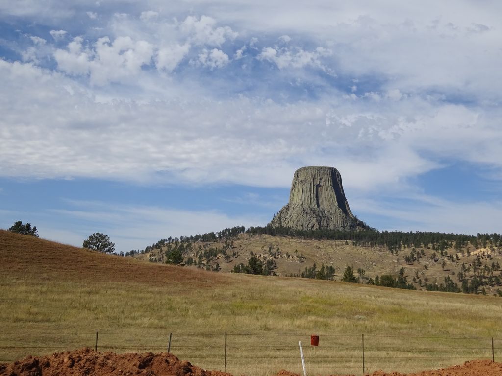 road trip usa devil's tower