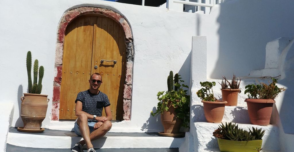 happycurio guide voyage santorin