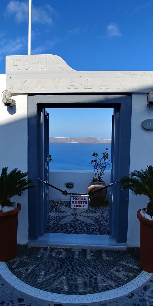 porte vue sur mer fira